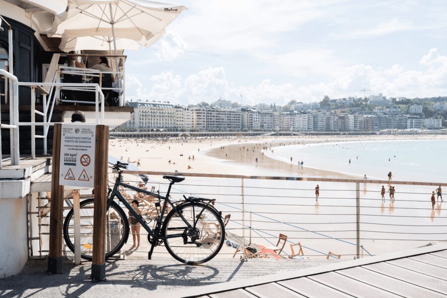 Bike Tour in San Sebastian - What the guides add