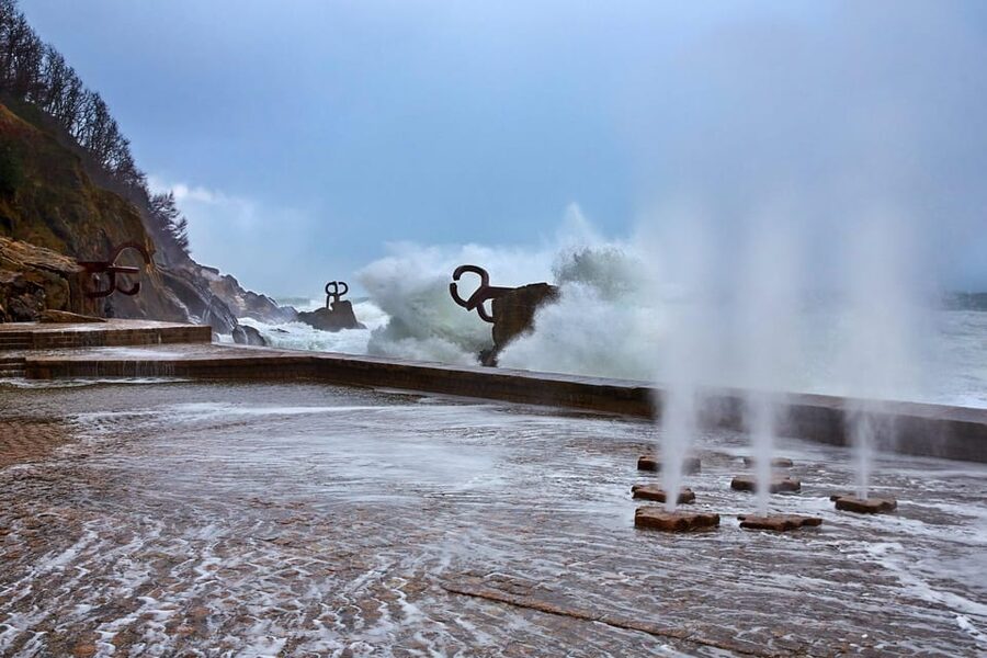Bike Tour in San Sebastian - Standard bike or e-bike?