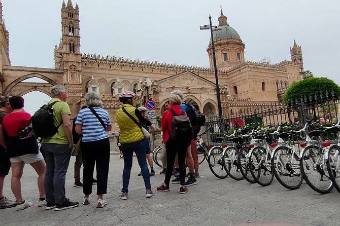 Bike tour of the historic center of Palermo with tasting - Porta Nuova, the Norman Palace, and the cathedral