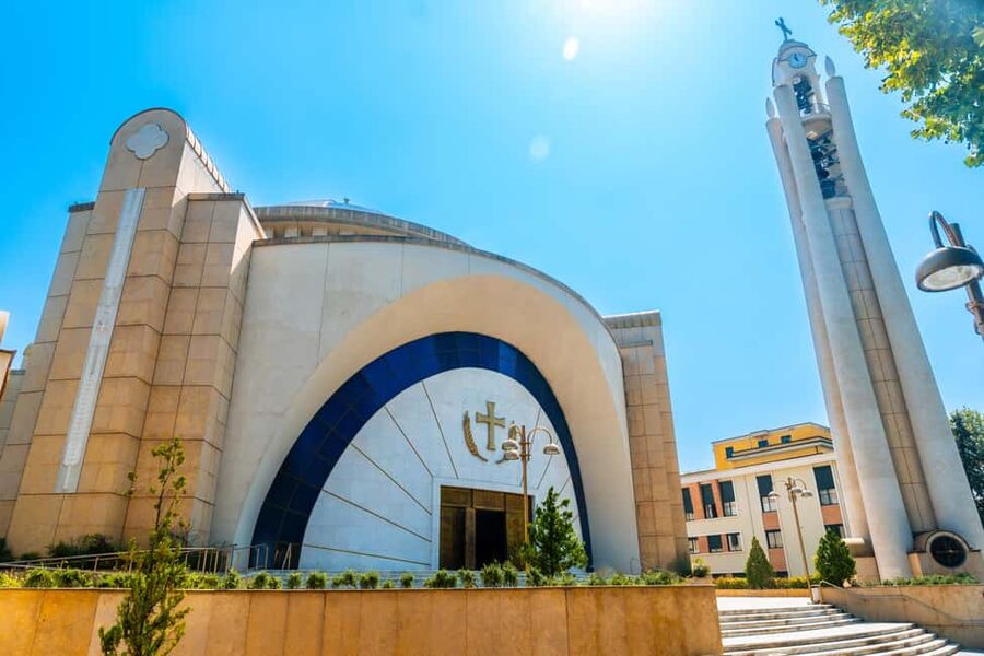 Bike Tour Tirana with the Local Guide - Et’hem Bej Mosque and the city’s religious past