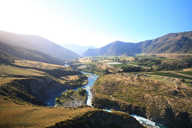 Bike & Wine Tour: Arrowtown to Valley of the Vines - Starting in Queenstown with a 20-minute shuttle