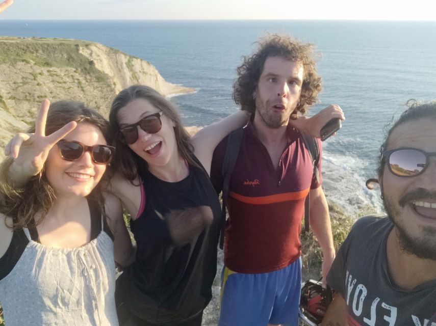 Bike with Pintxos & Drinks in Getxo. Bilbao´s scenic seaside - Why this Getxo bike tour is a smart change from central Bilbao
