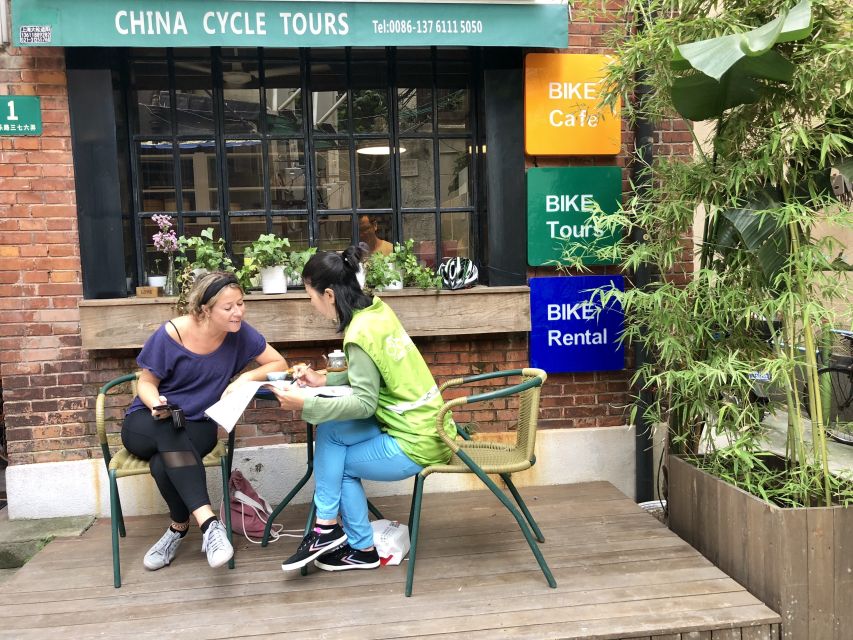 Biking Real Shanghai& Tea Tasting Experience - The Former French Concession by bicycle