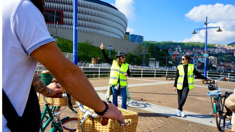 Bilbao: City Highlights Guided Bike Tour - Zubizuri, Plaza Nueva, and the Old Town