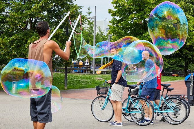Bilbao Highlights 3-hour E-Bike tour: Small Group or Private Tour - Iberdrola Tower and Casilda Iturrizar Park