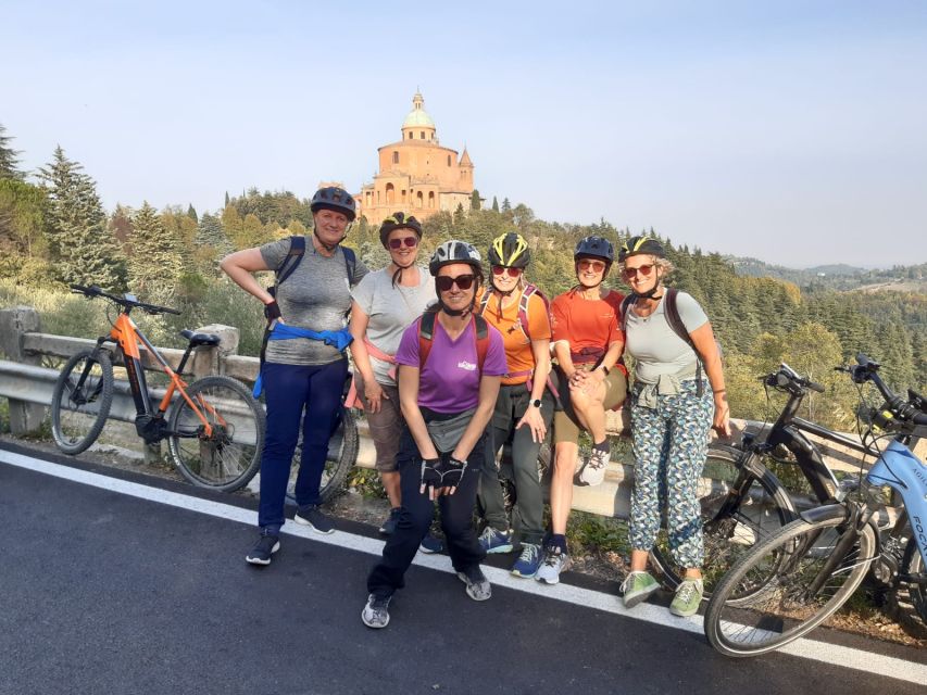 Bologna: E-Bike Guided Tour with Aperitivo - Gardens, quiet roads, and secret stops