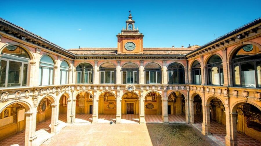 Bologna: Panoramic Bike Tour - Starting near Palazzo Boncompagni