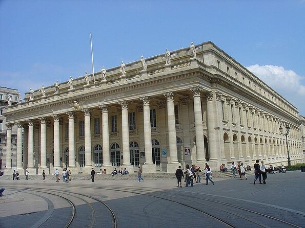 Bordeaux bike tour "The Best of Bordeaux" - Why a bicycle is the smart way to see Bordeaux