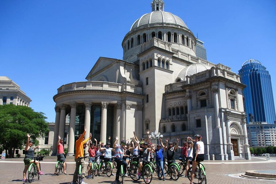 Boston: 2.5-Hour City View Bike Tour - Choosing between the hybrid bike and e-bike