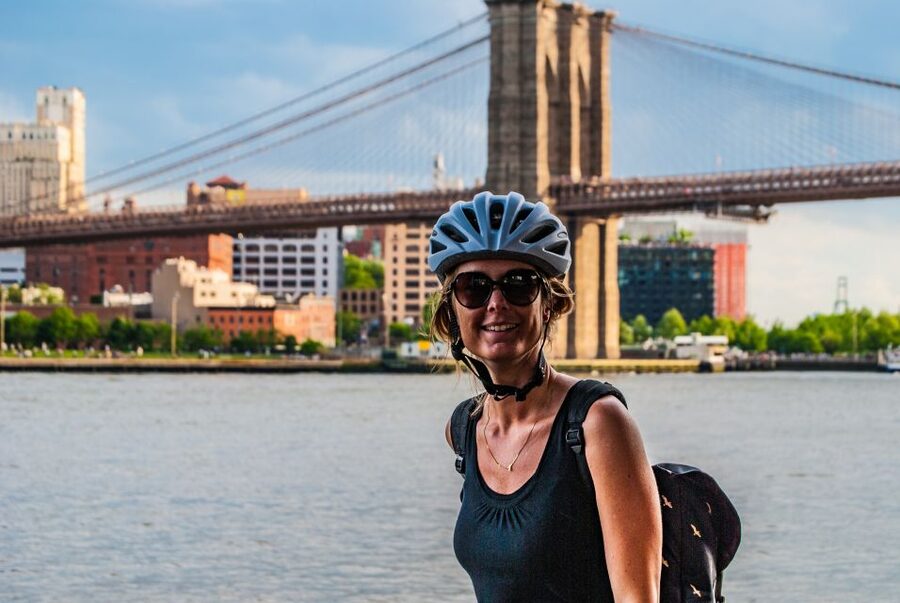 Brooklyn: 2-Hour Manhattan & Brooklyn Bridges Bike Tour - Brooklyn courthouses and Brooklyn Heights