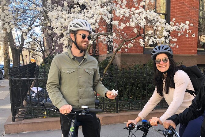 Brooklyn Bike Tour - Food stops add value, but the exact choices can change