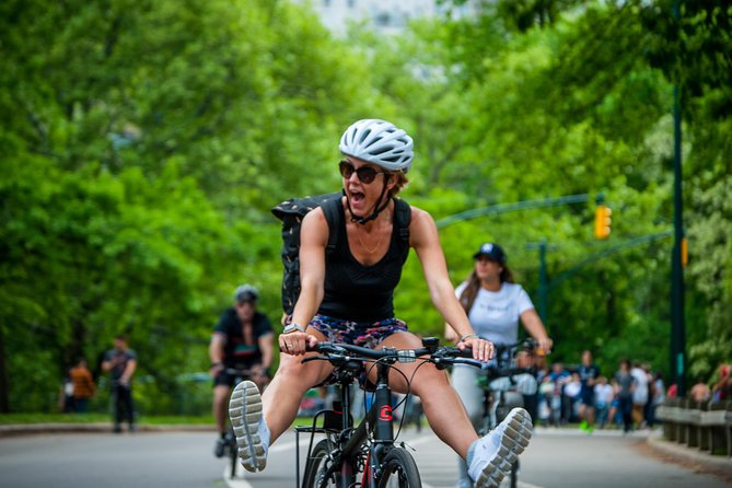 Brooklyn Neighborhoods Small-Group Bike Tour - Starting at Carlton Avenue