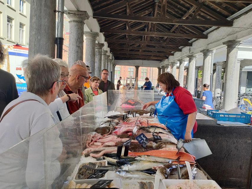 Bruges by bike with family and friends! - St. Anna and a single Belgian praline