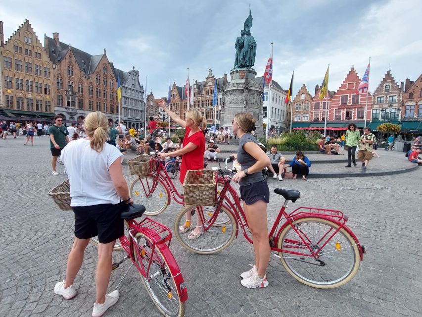 Bruges: Guided Retro Bike Tour of Highlights and Hidden Gems - The Beguinage and Lake of Love