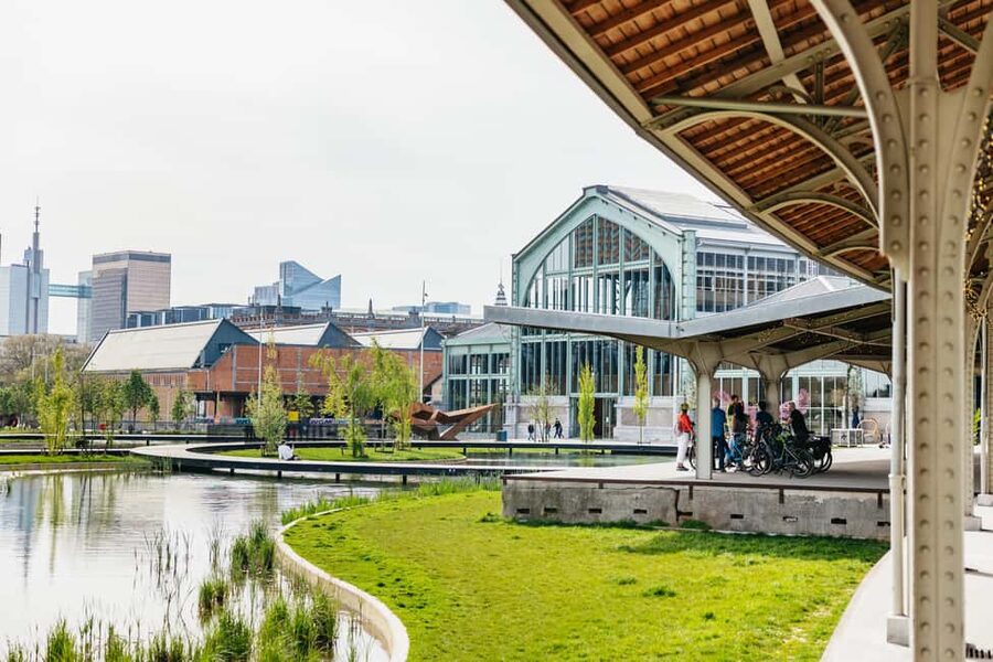 Brussels: City Highlights and Hidden Gems Bike Tour - Best time to take the tour