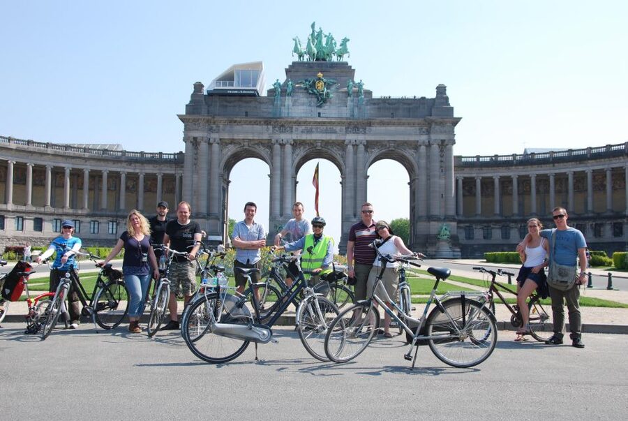 Brussels: Sightseeing Bike Tour - The European Parliament, Jubilee Park, and European Commission