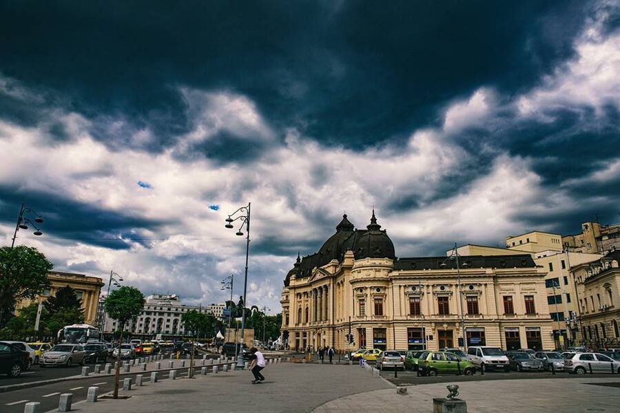 Bucharest: Half Day Bike Tour - Why a bicycle makes sense in Bucharest