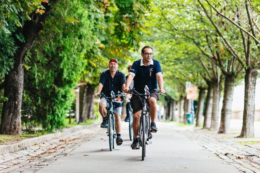 Budapest: Grand Sightseeing Bike Tour - Andrássy Avenue and Budapest’s grand city center