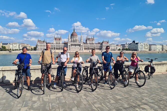 Budapest Highlights Bike Tour with a local guide - St. Stephen’s Basilica and Szabadság Square