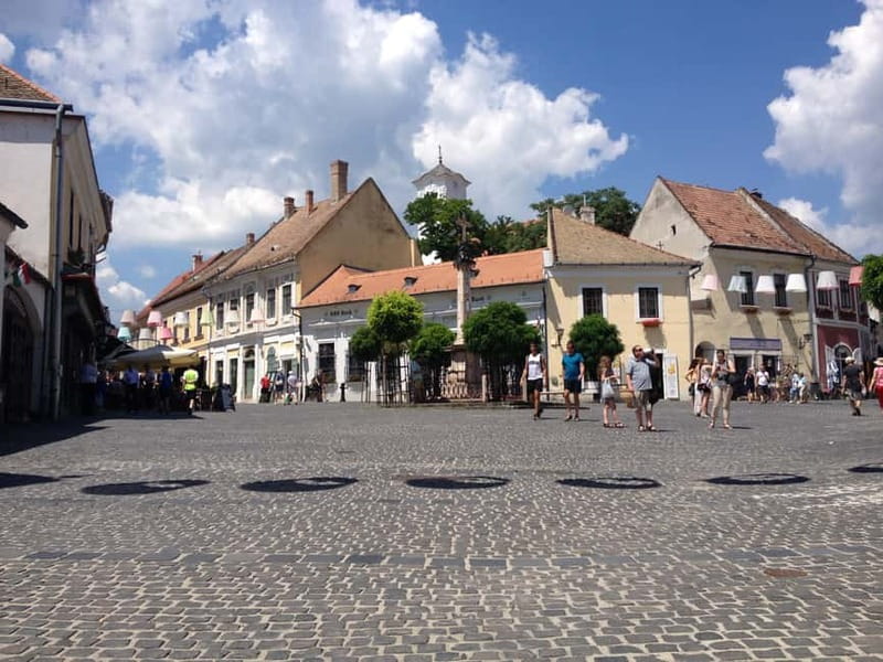Budapest: Self-Guided Bike Tour to scenic Szentendre - From Parliament to Margaret Island