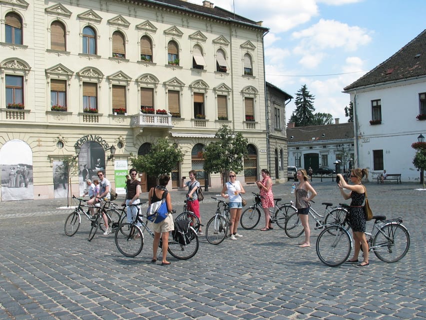 Budapest to Szentendre e-Bike Tour with a local guide - Arriving in Szentendre