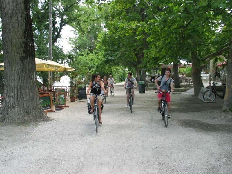 Budapest to Szentendre e-Bike Tour with a local guide - Returning to Budapest by train