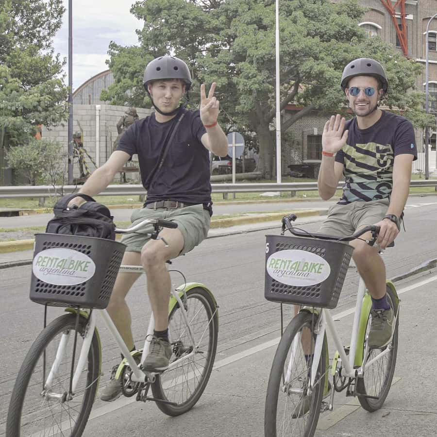 Buenos Aires: North or South Buenos Aires Bike Tour - Guides, pace, and the small-group advantage