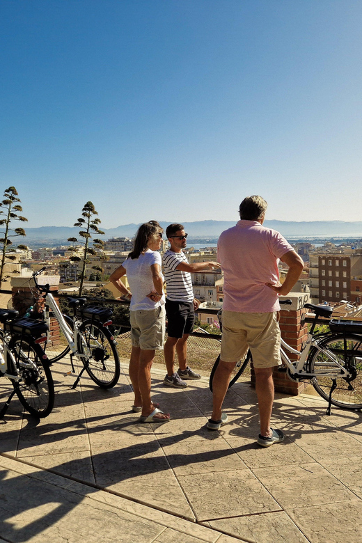 Cagliari: 2-Hour Guided E-Bike Tour with Coffee - Old lanes and the climb into Castello