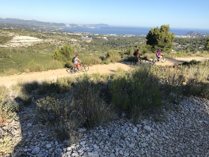 Calanques National Park: E-Mountain Bike with Virtual Guide - Starting beside the pool in Cassis