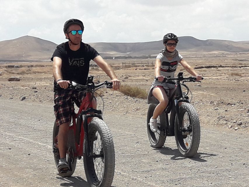 Caleta de Fuste/Corralejo: Guided E-Bike Tour & Crater Hike - A volcanic ride rather than a sightseeing bus