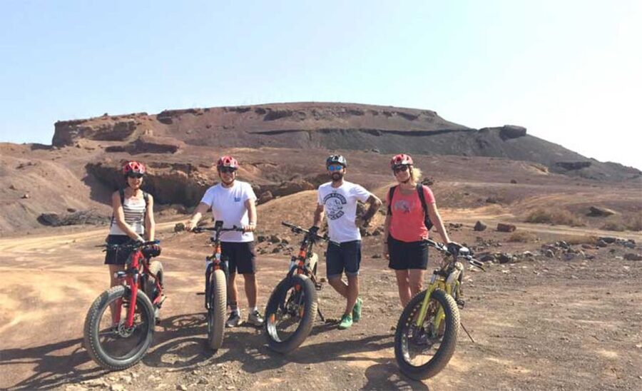 Caleta de Fuste/Corralejo: Guided E-Bike Tour & Crater Hike - What the five-hour schedule really feels like