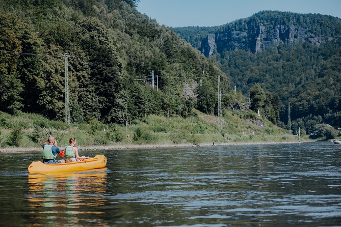 Canoeing on the Elbe river + Bike rental from Děčín to Bad Schandau - What the supplied canoe kit means on the river