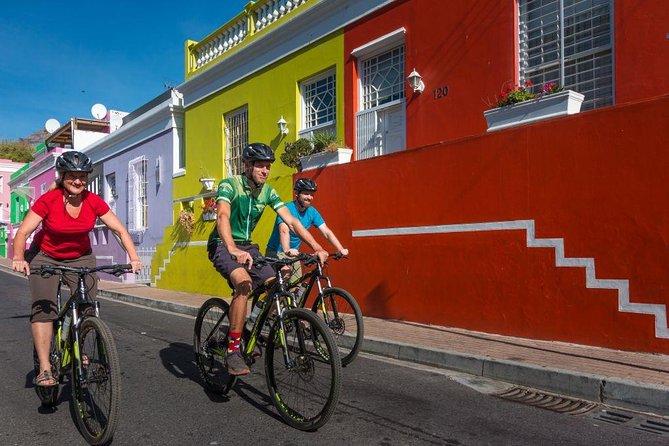 Cape Town City Cycling Tour - Company’s Garden and Cape Town’s civic center