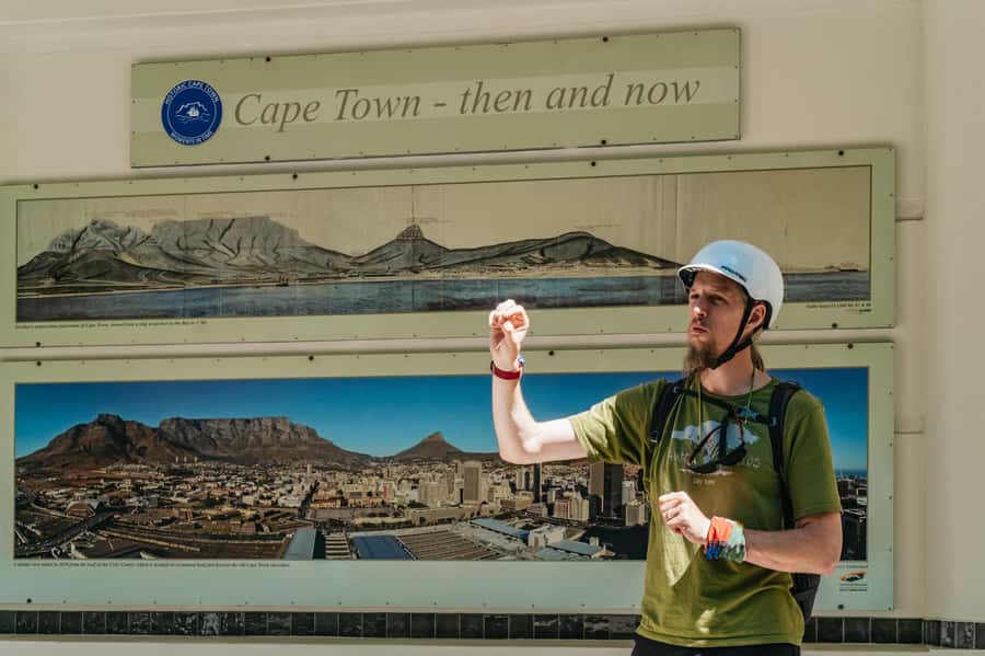 Cape Town: Guided Bike Tour - Bo-Kaap, colorful homes, and Cape Malay flavor