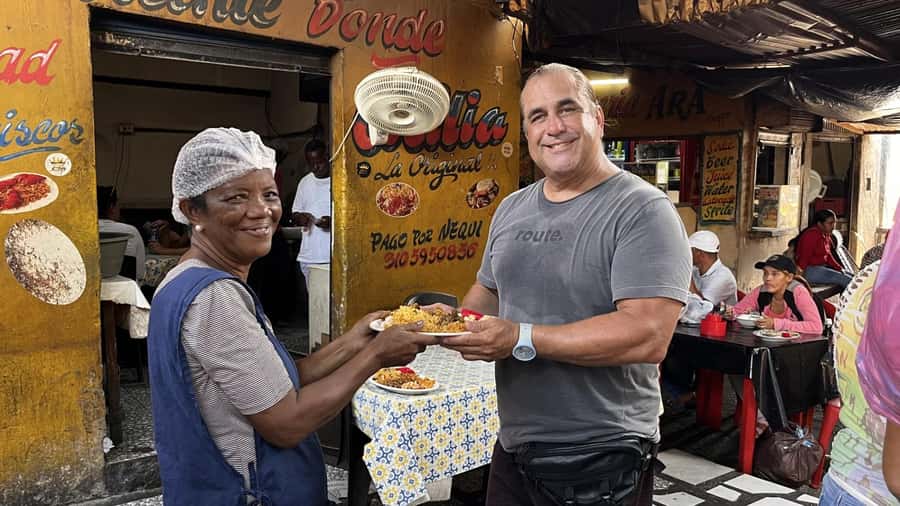 CARTAGENA: BIKE RIDE WITH LUNCH AT BOURDAIN'S FAVORITE SPOT - Who will get the most from this tour