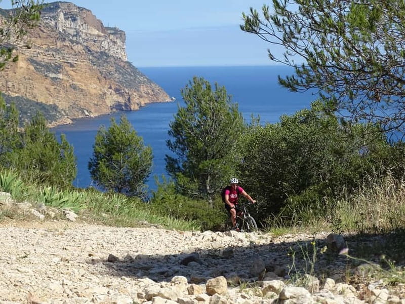 Cassis: Calanques and Viewpoints Tour by Mountain E-Bike - Why an e-bike is useful around Cassis