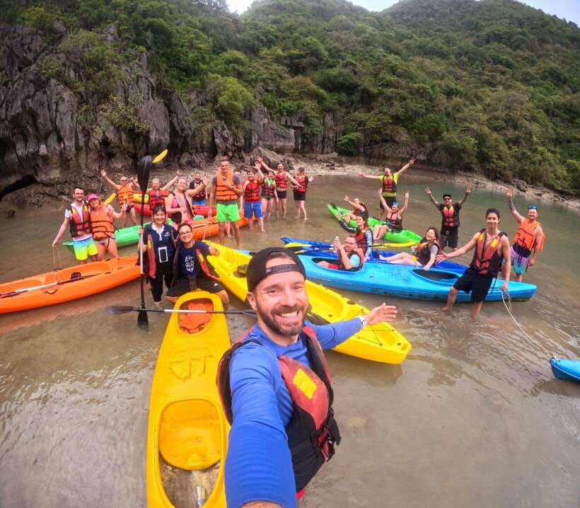 Cat Ba: Lan Ha, HaLong bay full day- biking, kayaking, lunch - From Cat Ba town to the floating fishing village