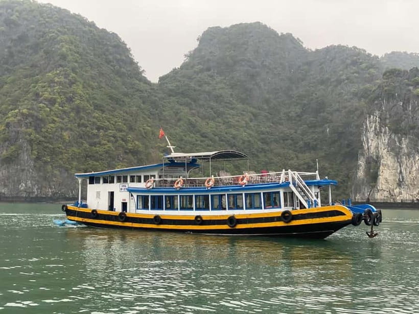 CAT BA: LAN HA & HALONG BAY – KAYAK, BIKE, LUNCH, SNORKEL - Sunset cruise and the optional glowing plankton night