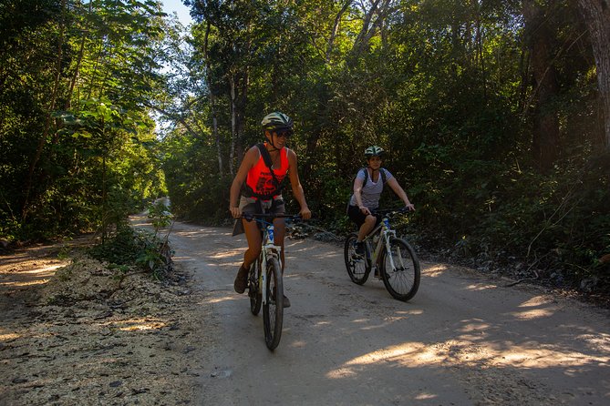 Cenotes trail jungle bike tour in Tulum with lunch - Why the bicycle makes this Tulum cenote tour different