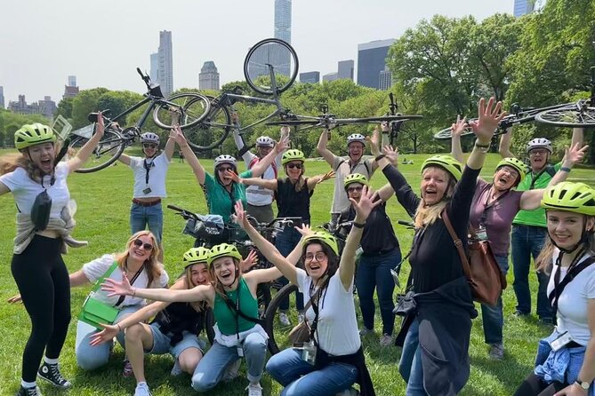 Central Park NYC Highlights Small-Group Bike Tour - Shakespeare Garden and the Swedish Cottage slow the pace