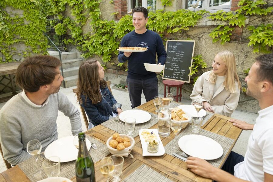 Champagne: E-Bike Champagne Day Tour with Tastings and Lunch - Who should book this e-bike tour