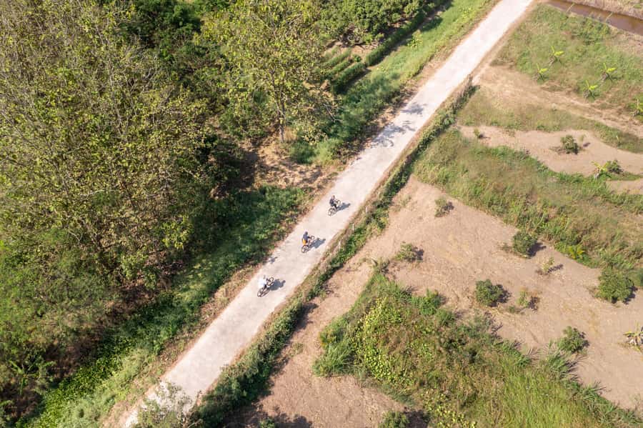 Chiang Mai Countryside E-bike Ride with Expert Guide & Lunch - Royal Park Rajapruek and the ride back