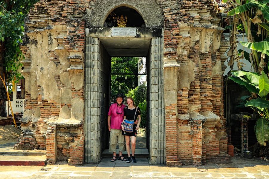 Chiang Mai: Half-Day Old Town Cycling Tour - Warorot Market, one lane at a time