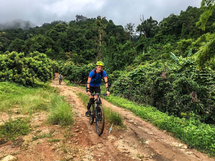 Chiang Mai: Suthep National Park Hiking & DH Mountain Biking - Pickup, fitting, and the ride to the trailhead