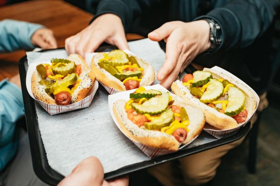 Chicago: Classic Food & Walking Tour with Free Bike or Kayak - Why this food walk works so well