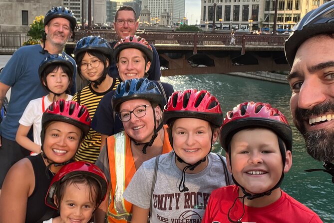 Chicago Family Food and Bike Tour with Top Attractions - Why this four-hour ride works so well in Chicago