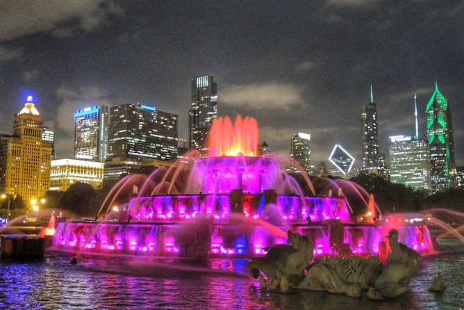 Chicago Family Food and Bike Tour with Top Attractions - Chicago food stops that actually fill you up
