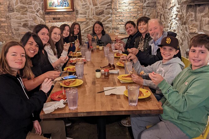 Chicago Family Food and Bike Tour with Top Attractions - What the guides add to the ride