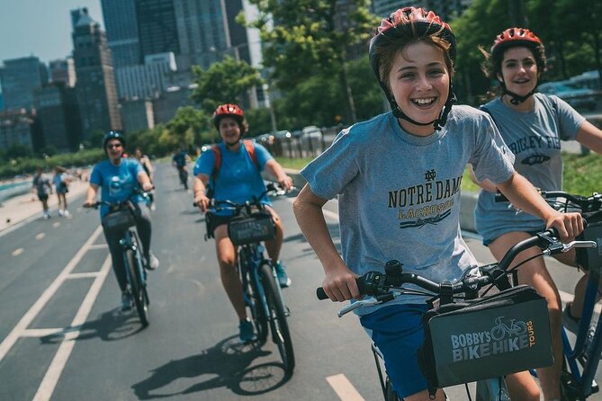 Chicago Family Food and Bike Tour with Top Attractions - Beaches, mansions, and the Gold Coast