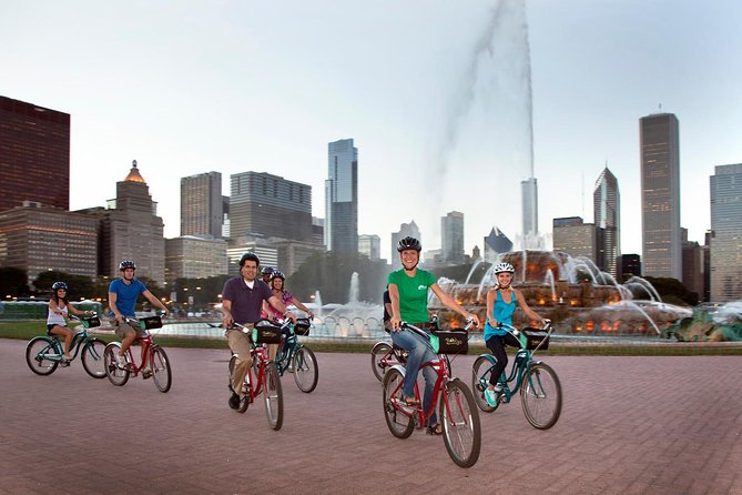 Chicago's Ultimate City Bike Tour - Why this three-hour ride works so well